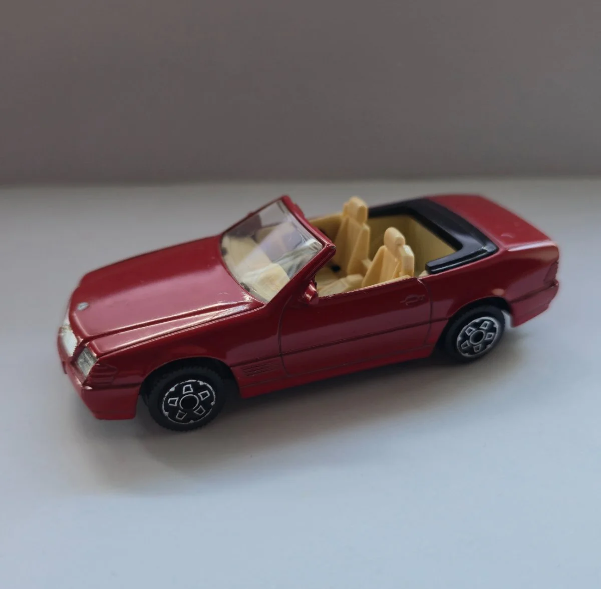 Bburago Mercedes-Benz 300 SL 1:43