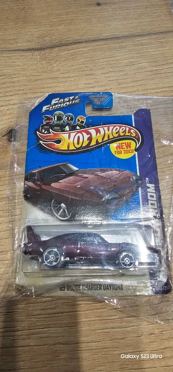 Hot Wheels '69 Dodge Charger Daytona f&f 6 1:64