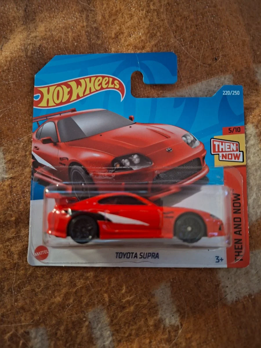 Hot Wheels Toyota Supra 1:64