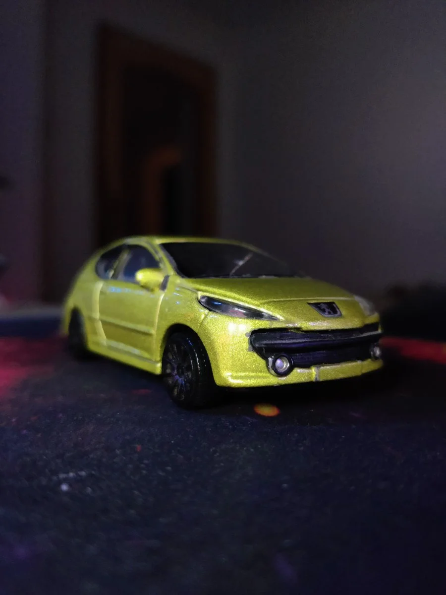 Bburago Peugeot 207 1:43