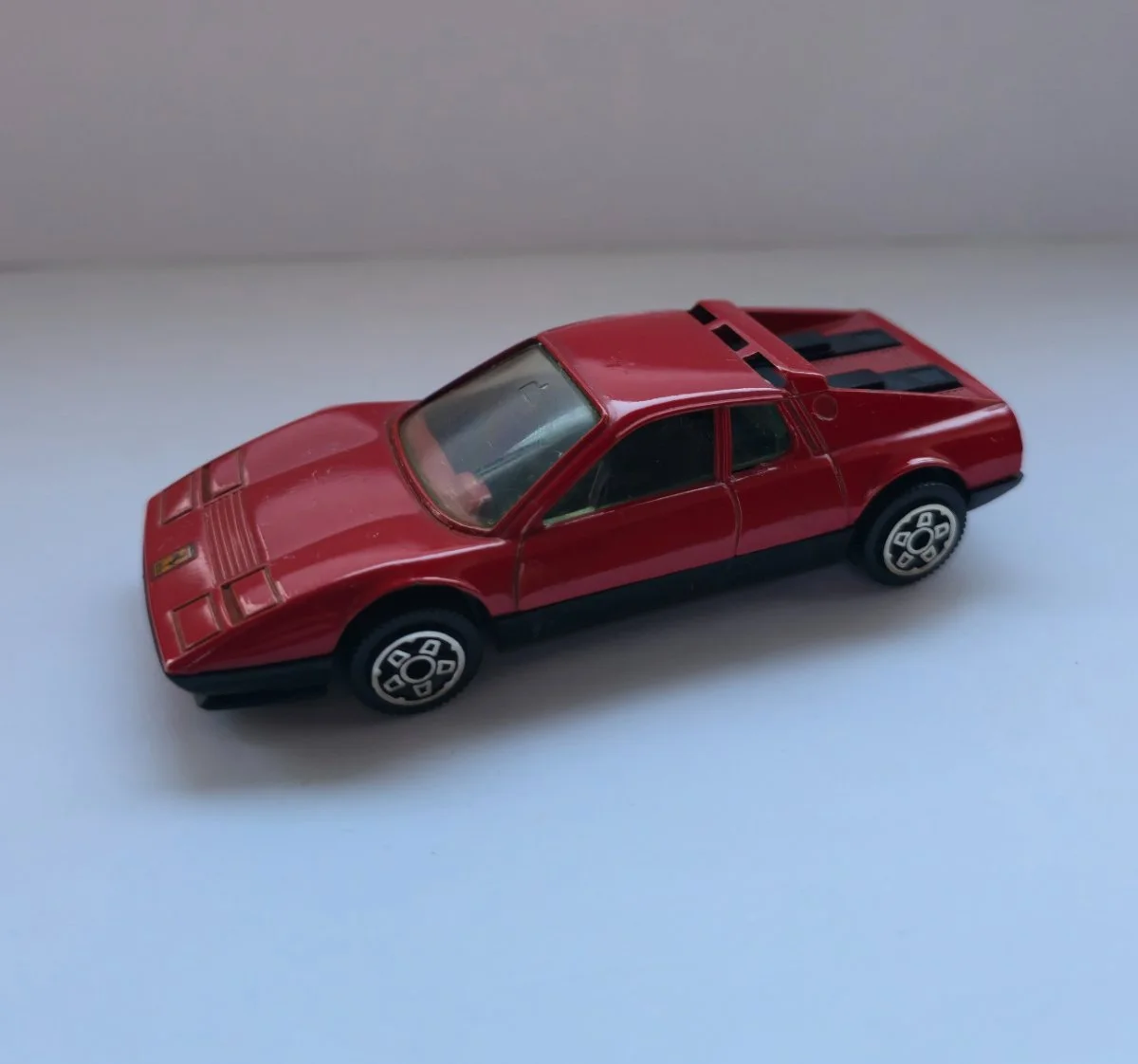 Bburago Ferrari 512 BB 1:43