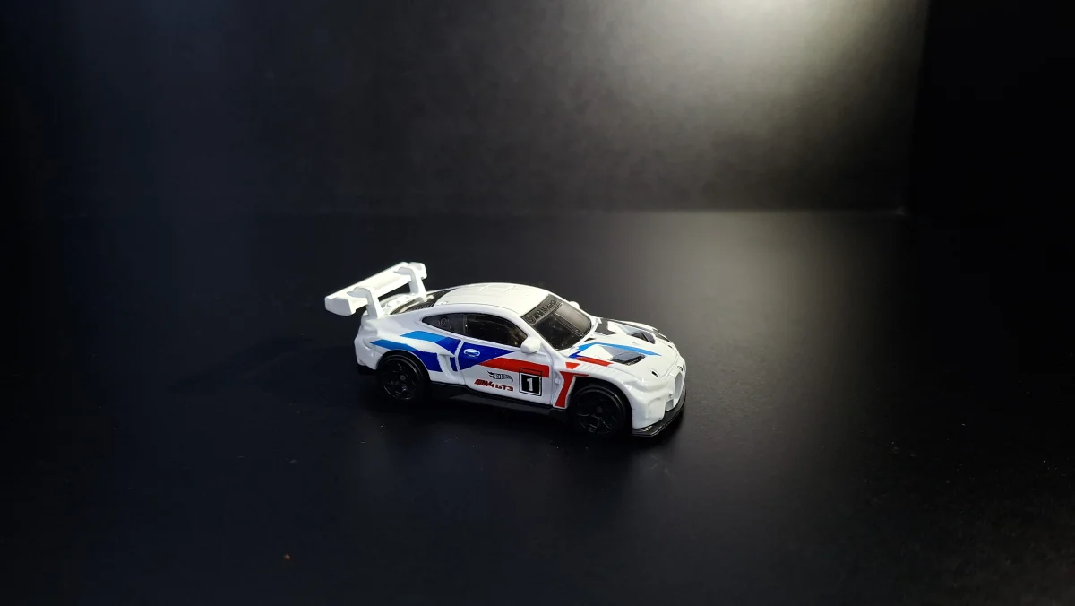 Hot Wheels BMW M4 GTR 1:64