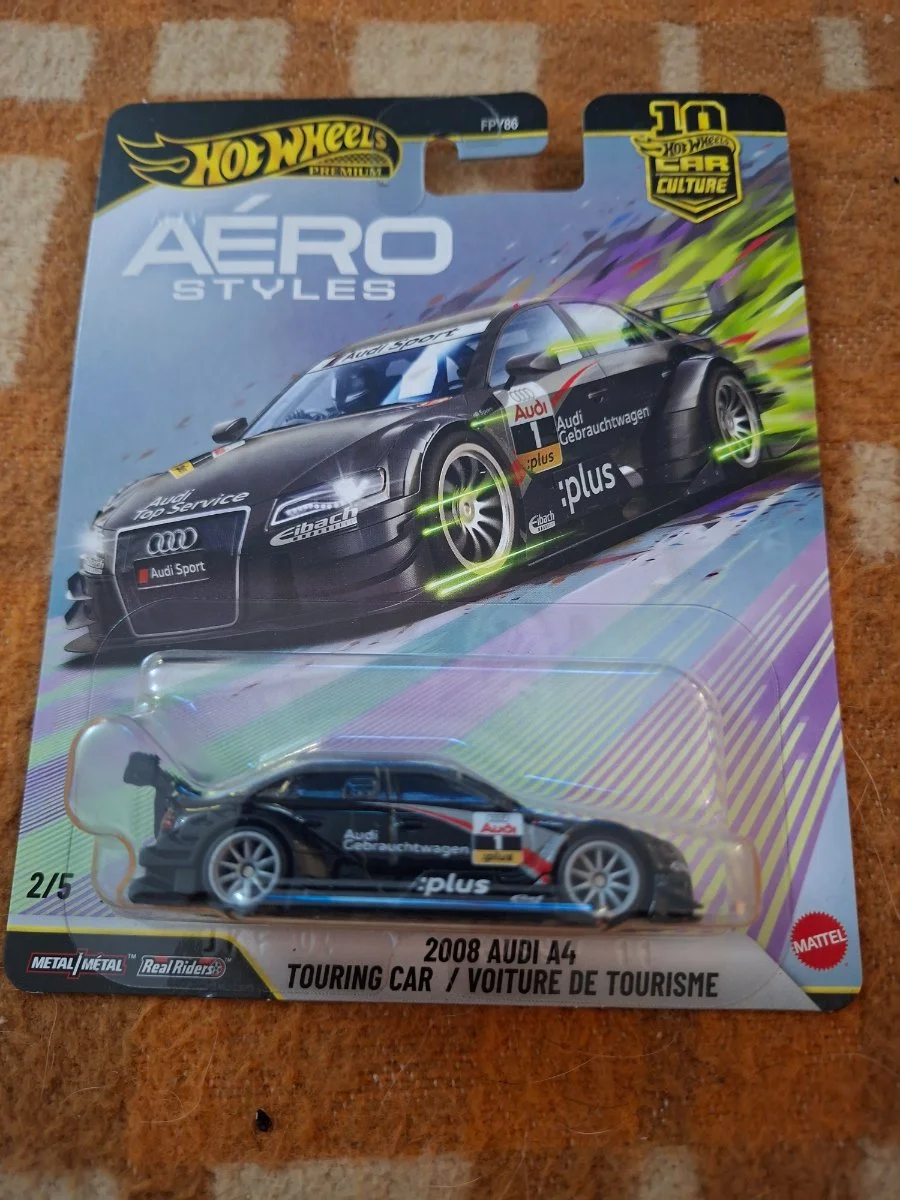 Hot Wheels  2008 Audi A4 Touring car 1:64