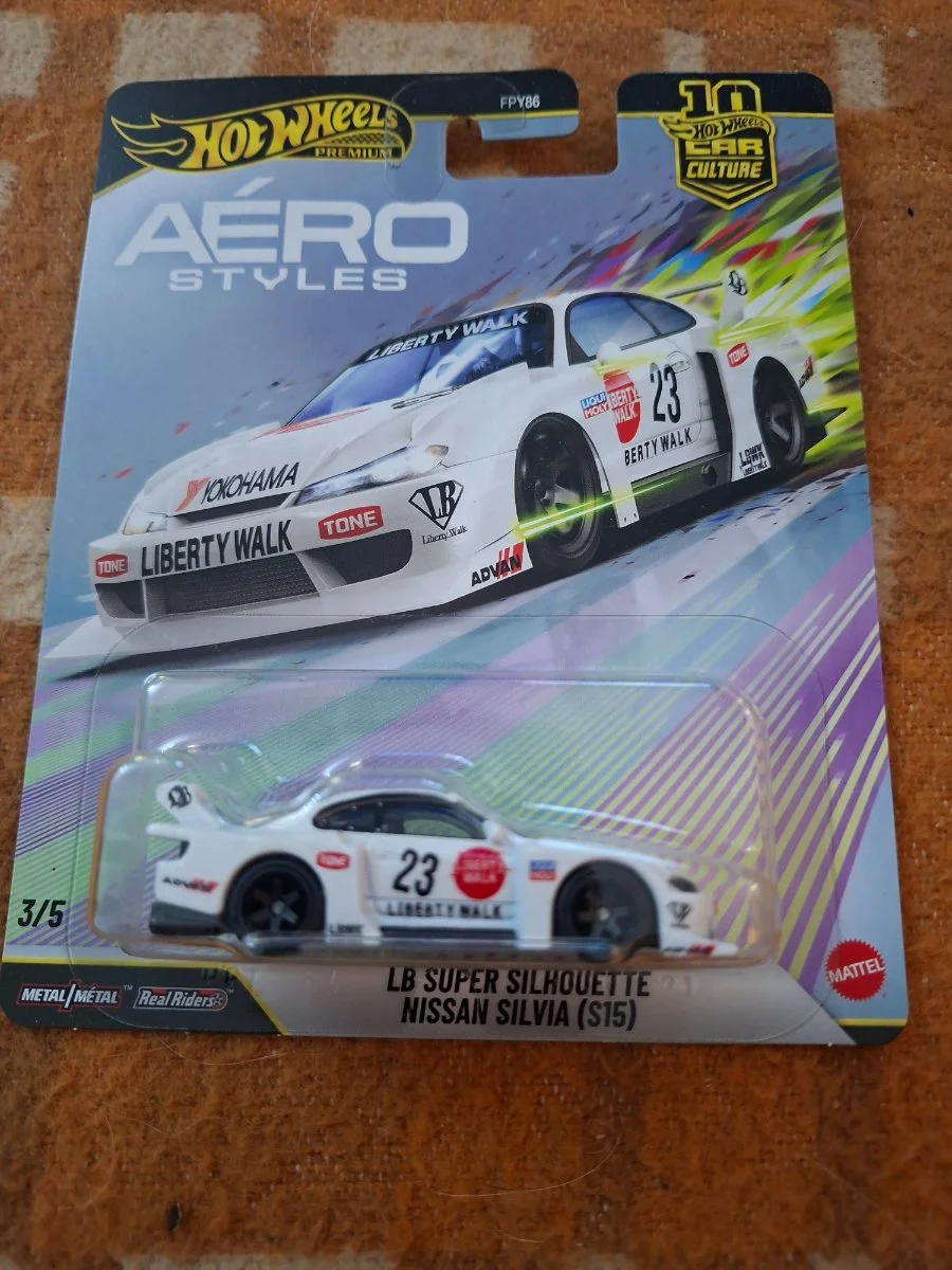 Hot Wheels LB super silhouette Nissan Silvia S15 1:64