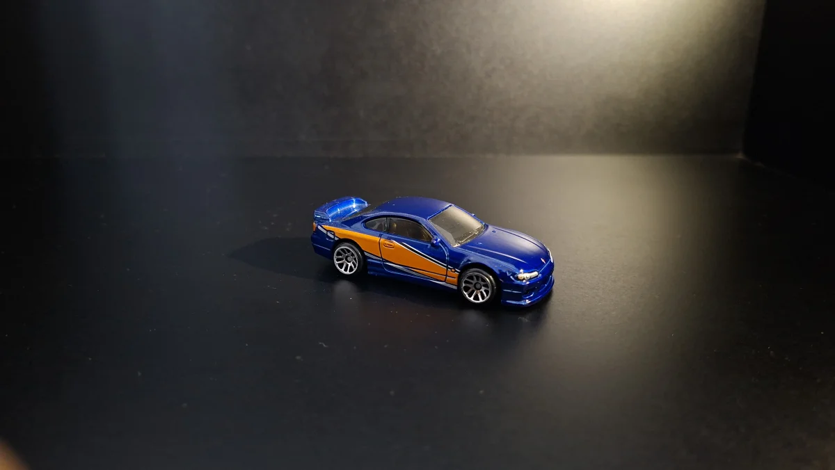 Hot Wheels Nissan Silvia S15 1:64