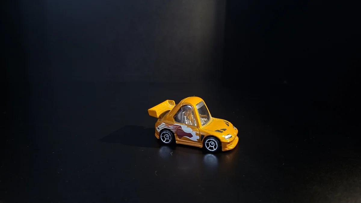 Hot Wheels 94 Toyota Supra 1:64