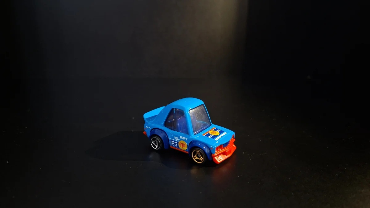 Hot Wheels Mazda RX-3 1:64