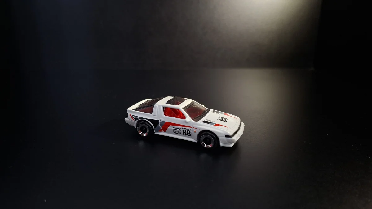 Hot Wheels 88 Mitsubishi Starion 1:64