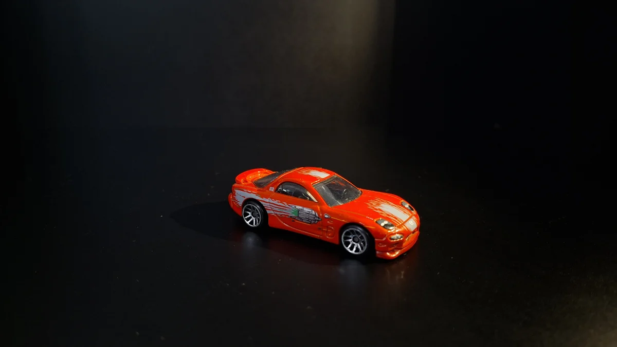 Hot Wheels 95 Mazda RX-7 1:64