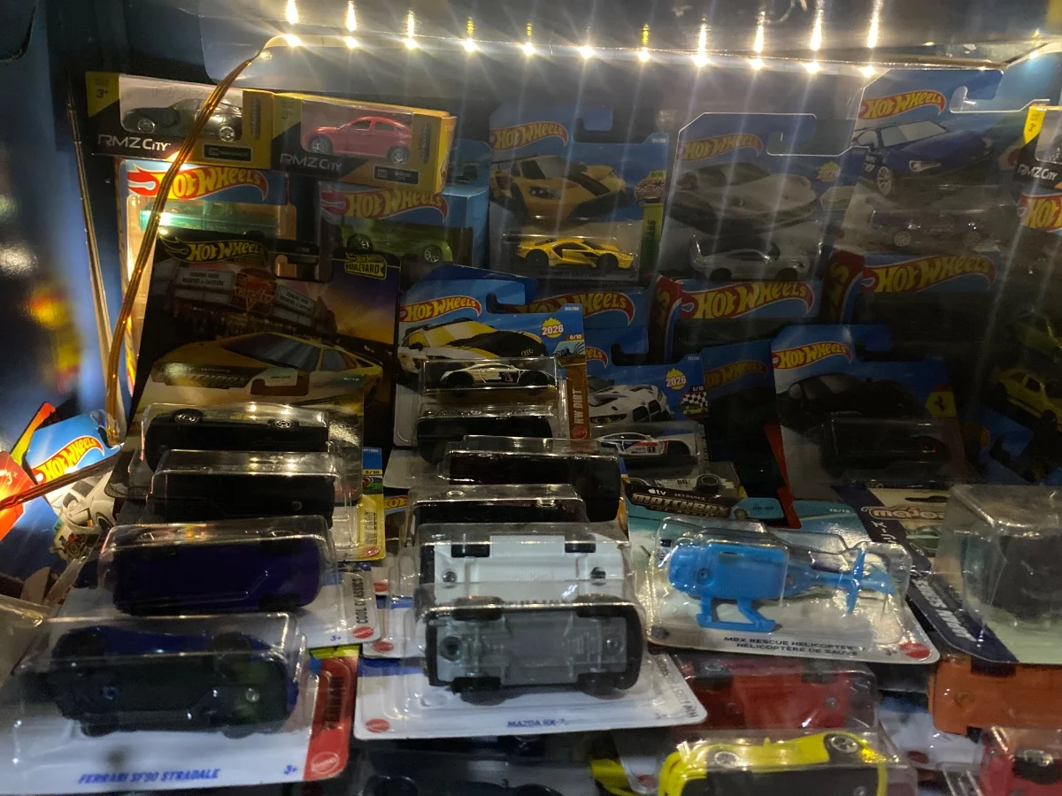 Hot Wheels Hot wheels  1:64