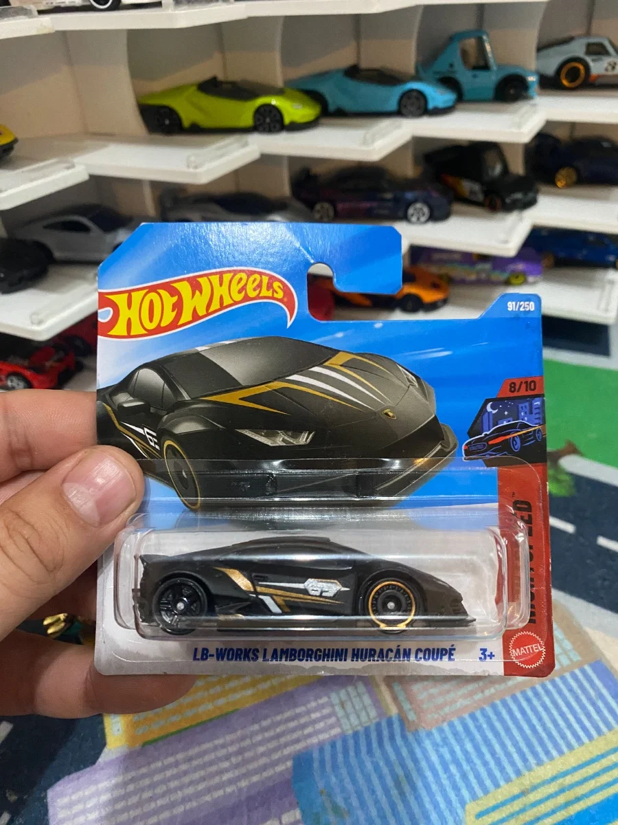 Hot Wheels Lamborghini huracan custom 1:64