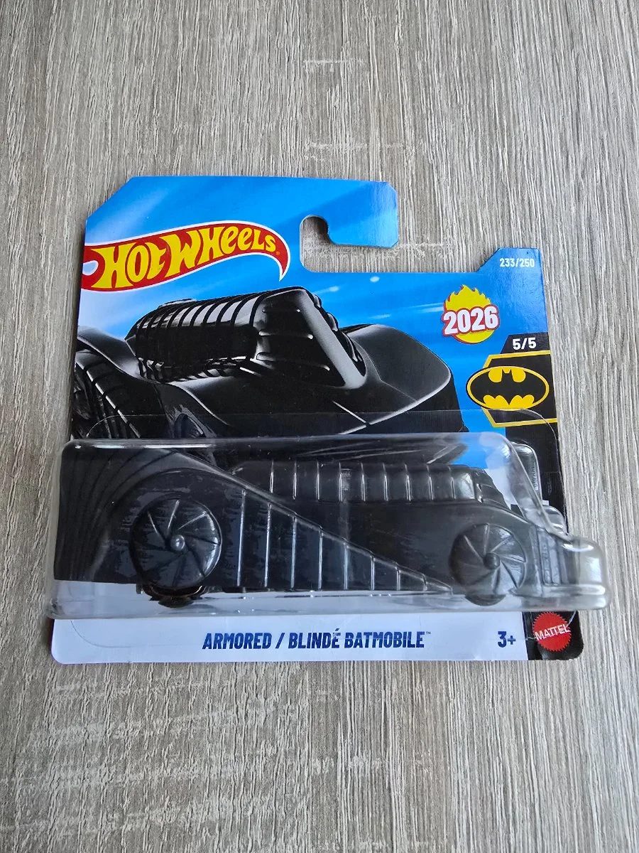 Hot Wheels ARMORED / BLINDÉ BATMOBILE 1:64