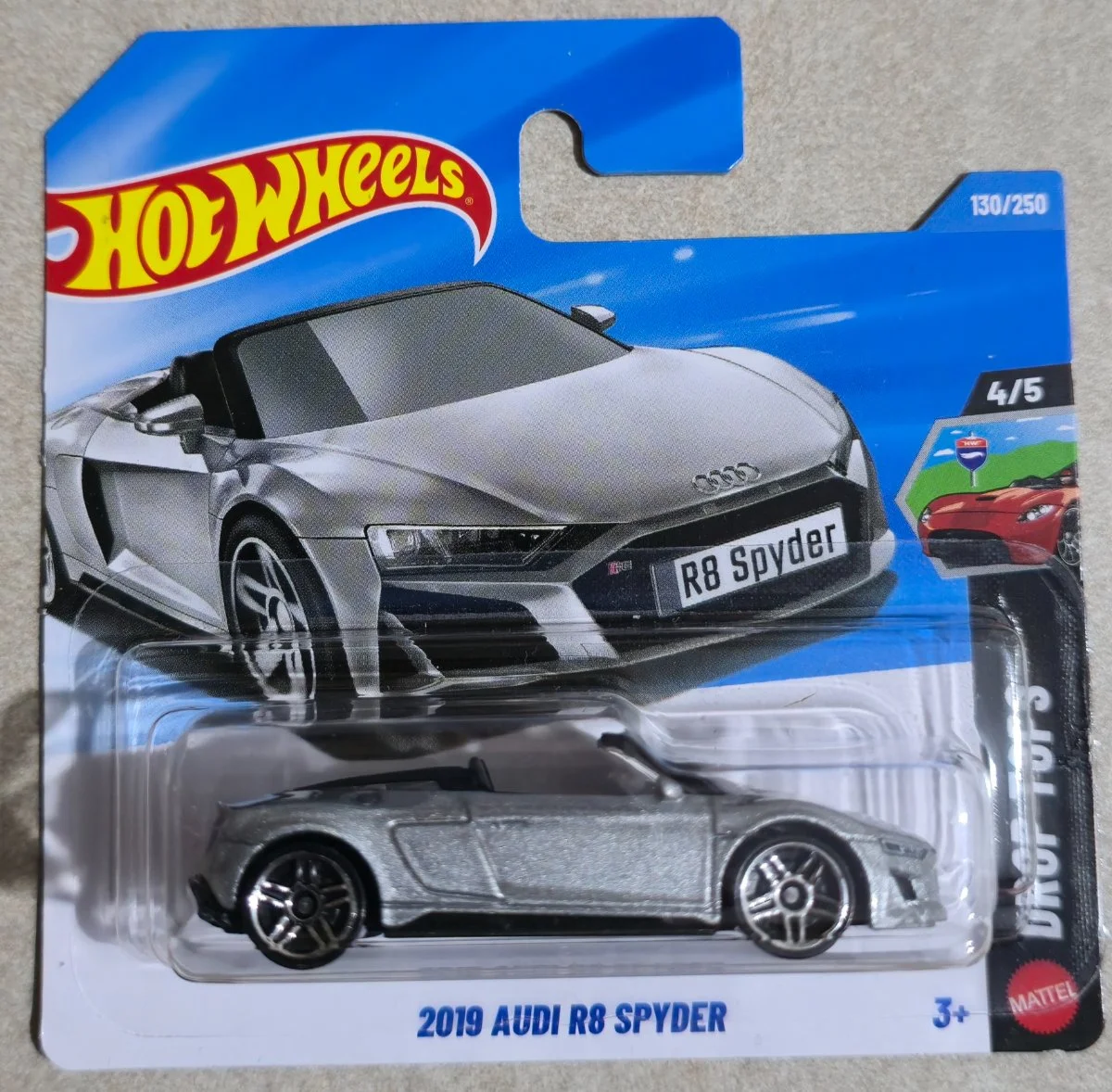 Hot Wheels 2019 Audi R8 Spyder 1:64