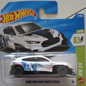 Hot Wheels Ford Mustang MACH-E 1400
