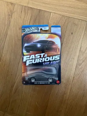 Hot Wheels 2005 Aston Martin DB9