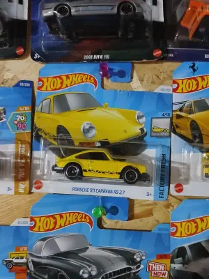 AutoArt Porsche 911 carera rs 2.7