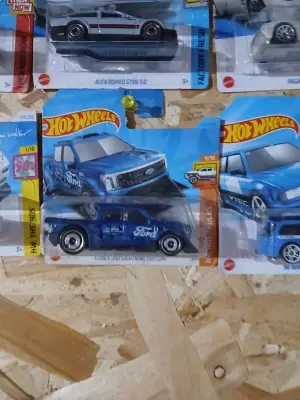 AutoArt Ford f-150 lightning custom