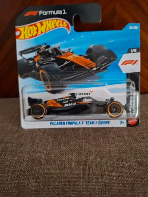 Hot Wheels McLaren Formula 1 Team / Equipe