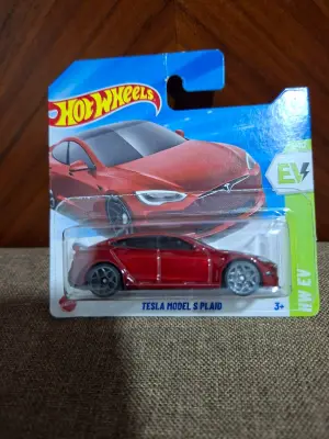 Hot Wheels Tesla Model S plaid