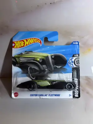 Hot Wheels CUSTOM CADILLAC FLEETWOOD
