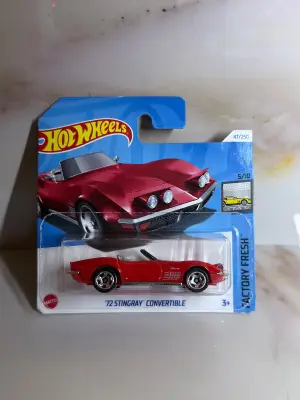 Hot Wheels ‘72 STINGRAY CONVERTIBLE