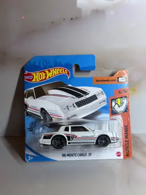 Hot Wheels ‘86 MONTE CARLO SS