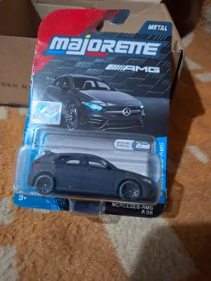 AutoArt Mercedes AMG A 35
