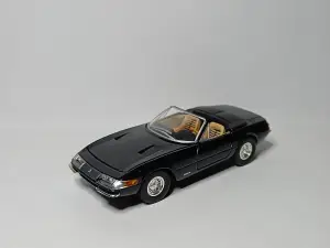 Tomica Limited Vintage Ferrari 365 GTS4  1:64 - minigaraza.com