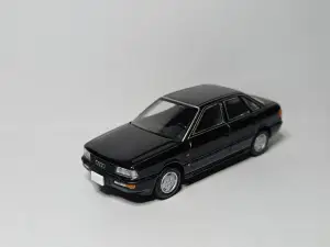 Tomica Limited Vintage Audi 90 2.3E  1:64 - minigaraza.com