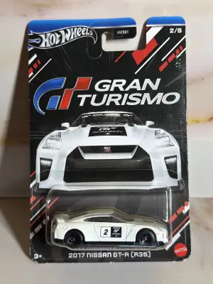 Hot Wheels 2017 NISSAN GT-R (R35)