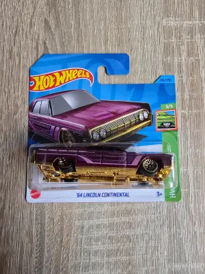 AutoArt 64 LINCOLN CONTINENTAL