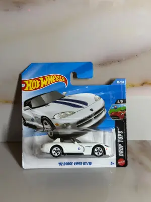 Hot Wheels ‘92 DODGE VIPER RT/10