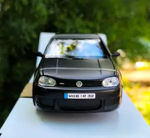 Volkswagen Golf MK4 R32 