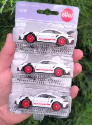 Siku Porsche 911 GT3 RS 1:64 - Minigaraža