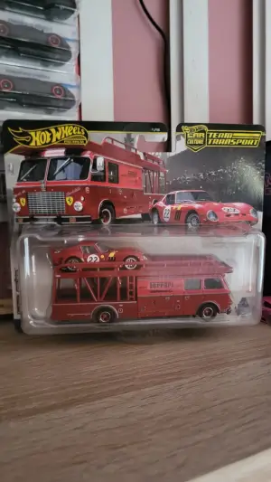 Hot Wheels Ferrari team transport