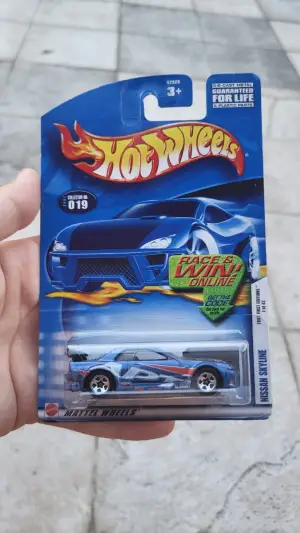 AutoArt Nissan skyline 