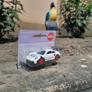 Siku Porshe 911 GT3 RS 1:64 - minigaraza.com