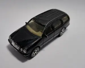 Matchbox MERCEDES-BENZ E430 WAGON
