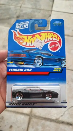 AutoArt Ferrari 348