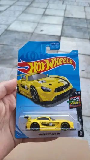 Hot Wheels 16 Mercedes AMG GT3