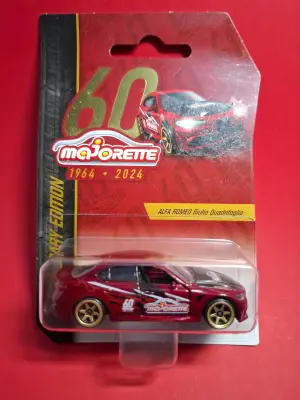 AutoArt ALFA ROMEO Giuila Quadrifoglio