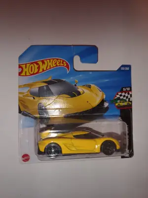 Hot Wheels 2020 KOENIGSEGG JESKO