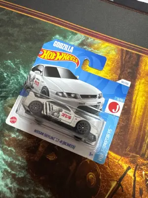 Hot Wheels nissan skyline gt-R (BCNR33)