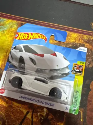 Hot Wheels lamborghini sesto elemento