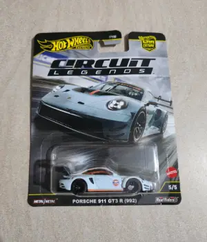 Hot Wheels Porsche 911 GT3 R (992) 1:64 - Minigaraža