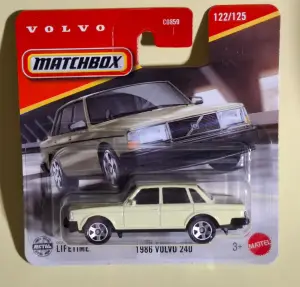 Matchbox 1986 VOLVO 240 1:64 - Minigaraža
