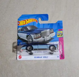 Hot Wheels '82 Cadillac Seville