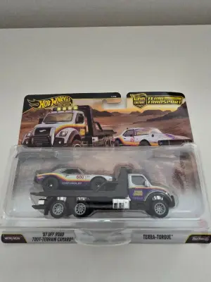 Hot Wheels TEAM TRANSPORT  67 OOF ROAD TOUT-TERRAIN CAMARO 