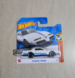 Hot Wheels '84 Pontiac Firebird 1:64 - Minigaraža