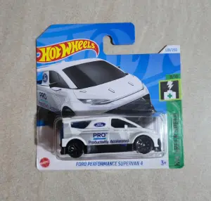 Hot Wheels Ford Performance Supervan 4 1:64 - Minigaraža